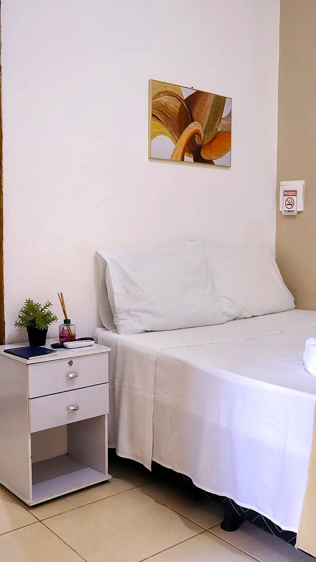 Quarto 4 — cama de casal